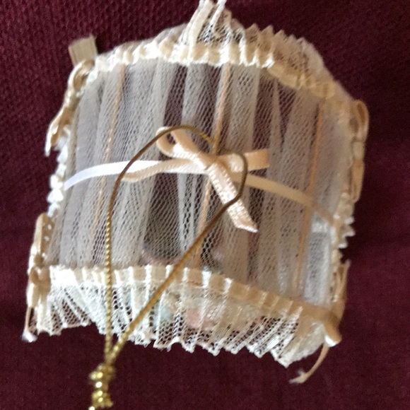 Vintage Louis Nichole Victorian Ornament - Picture 4 of 7